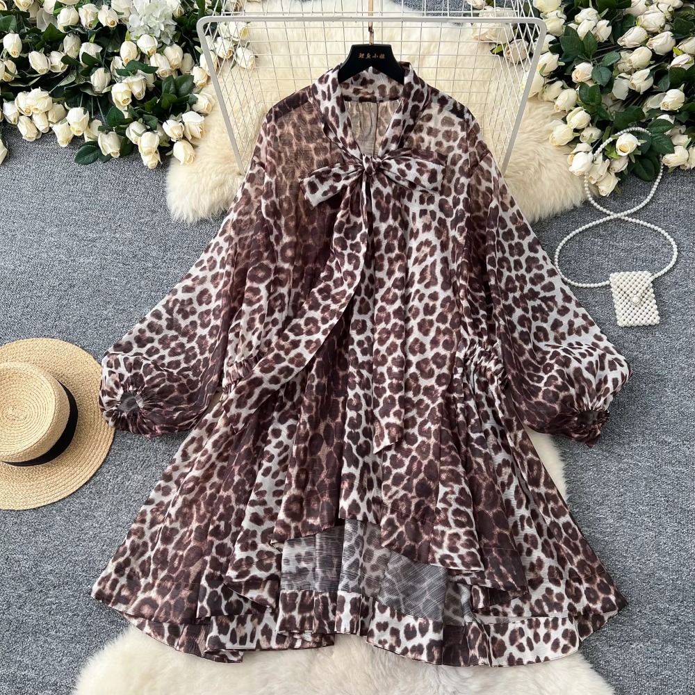 Elegant Butterfly Bow Lace-up  - Winter Clothing Dress Up ulasan dan harga